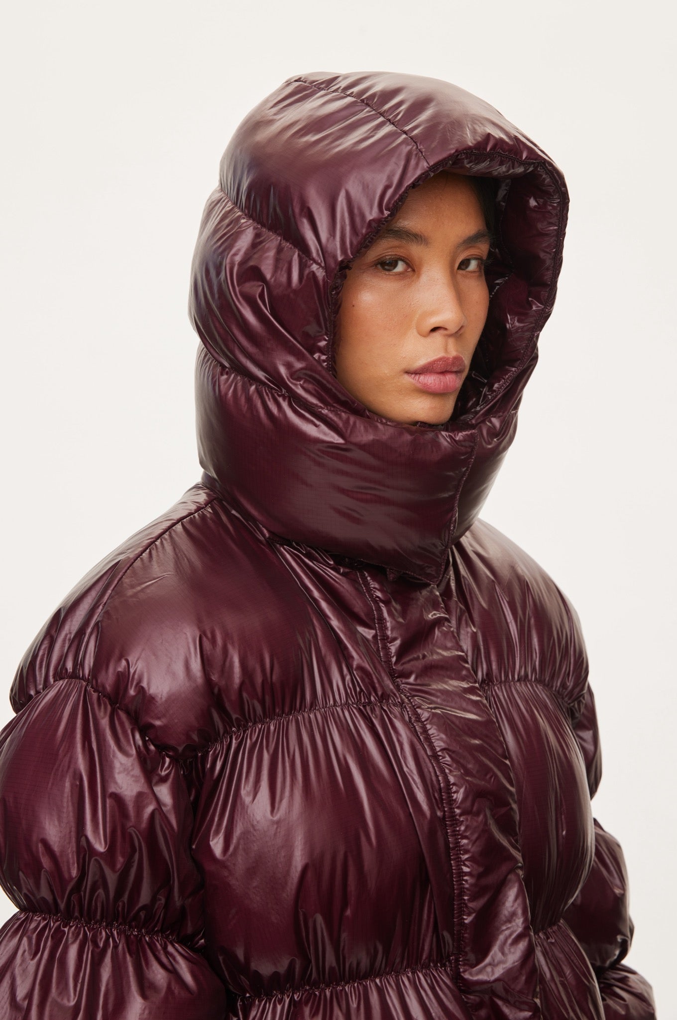 Oval Square Active Hood Jacket COATS 3006 Dark Burgundy