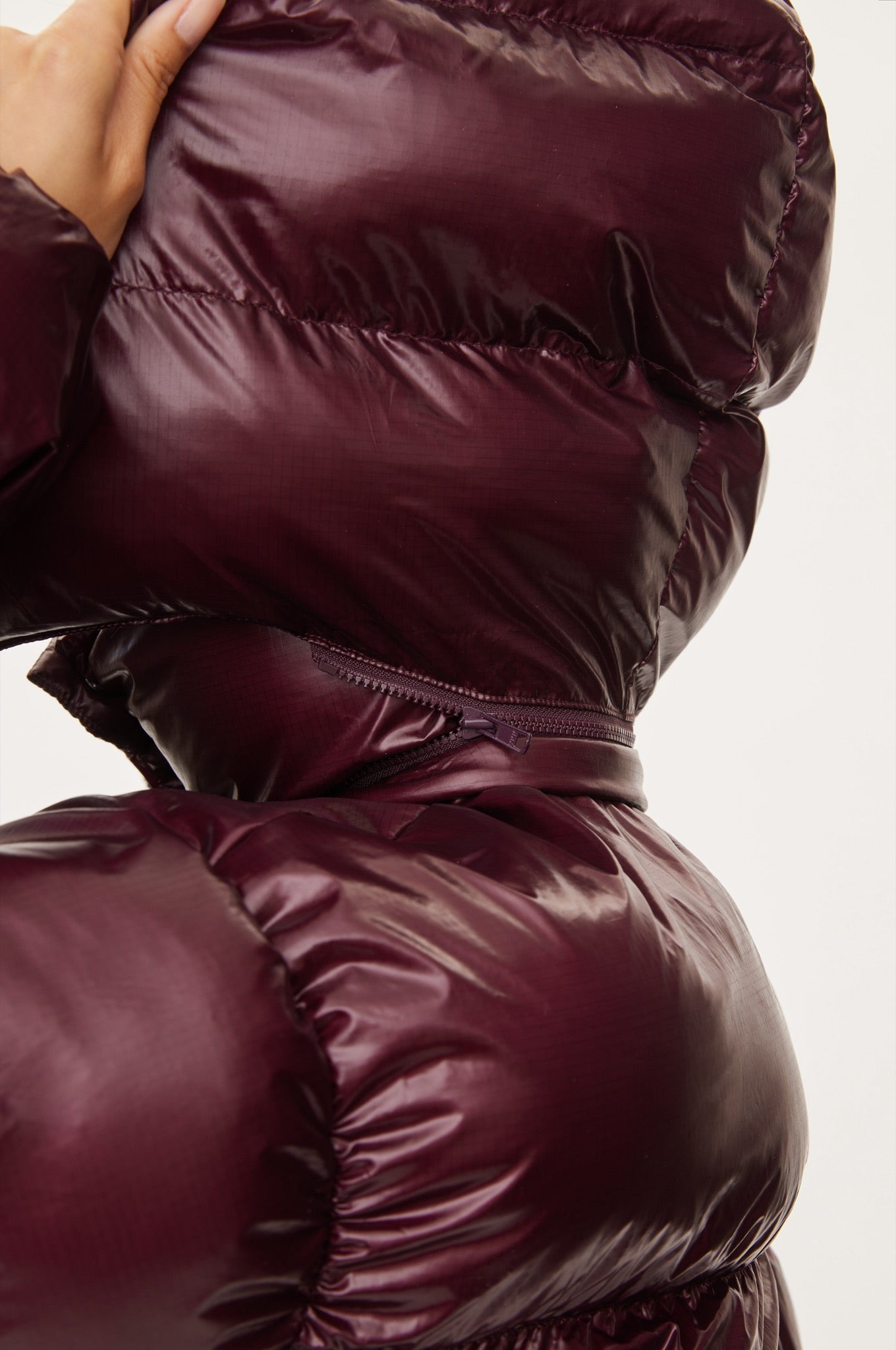 Oval Square Active Hood Jacket COATS 3006 Dark Burgundy