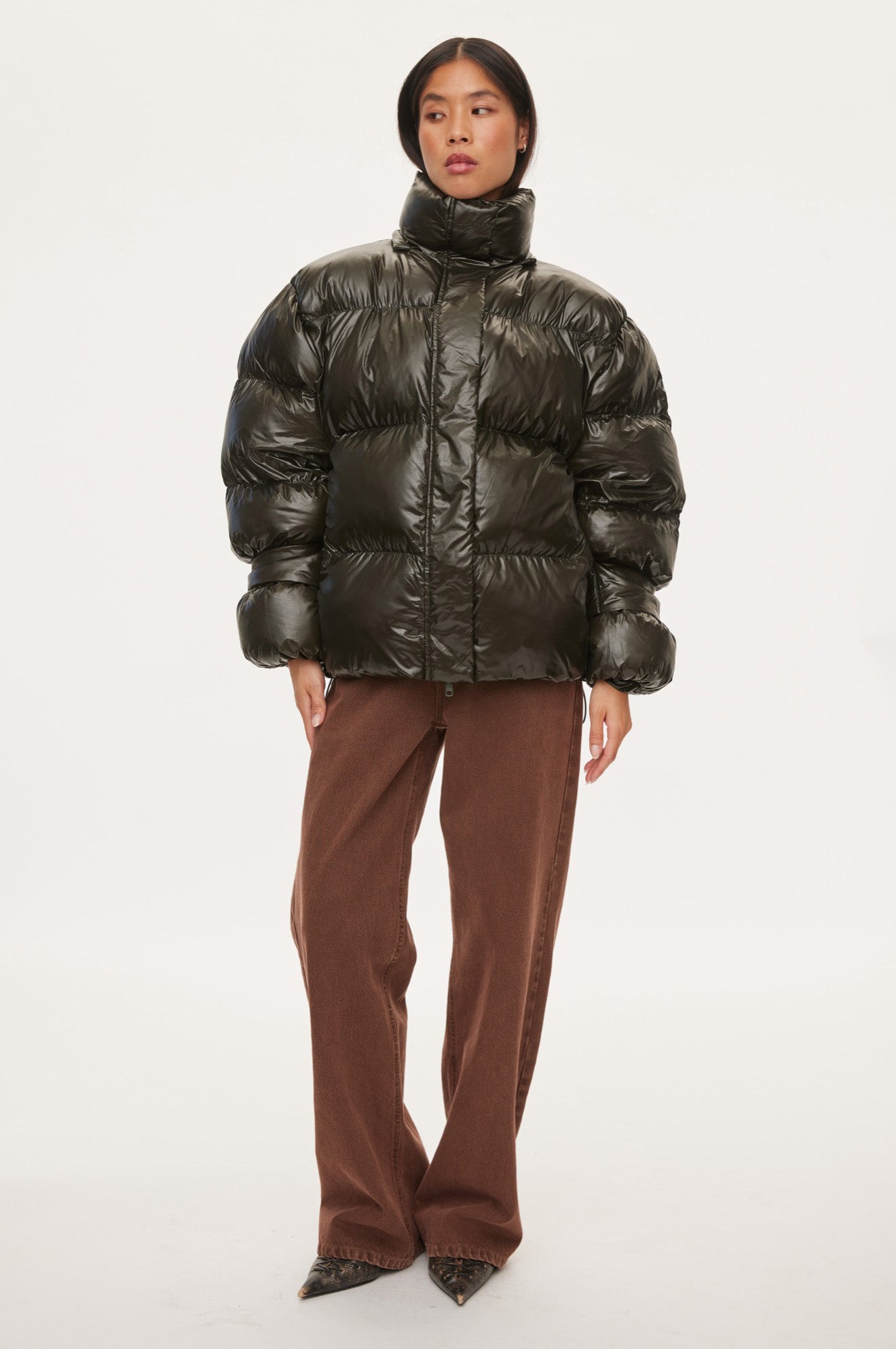 Oval Square Active Hood Jacket COATS 4021 Dark Army