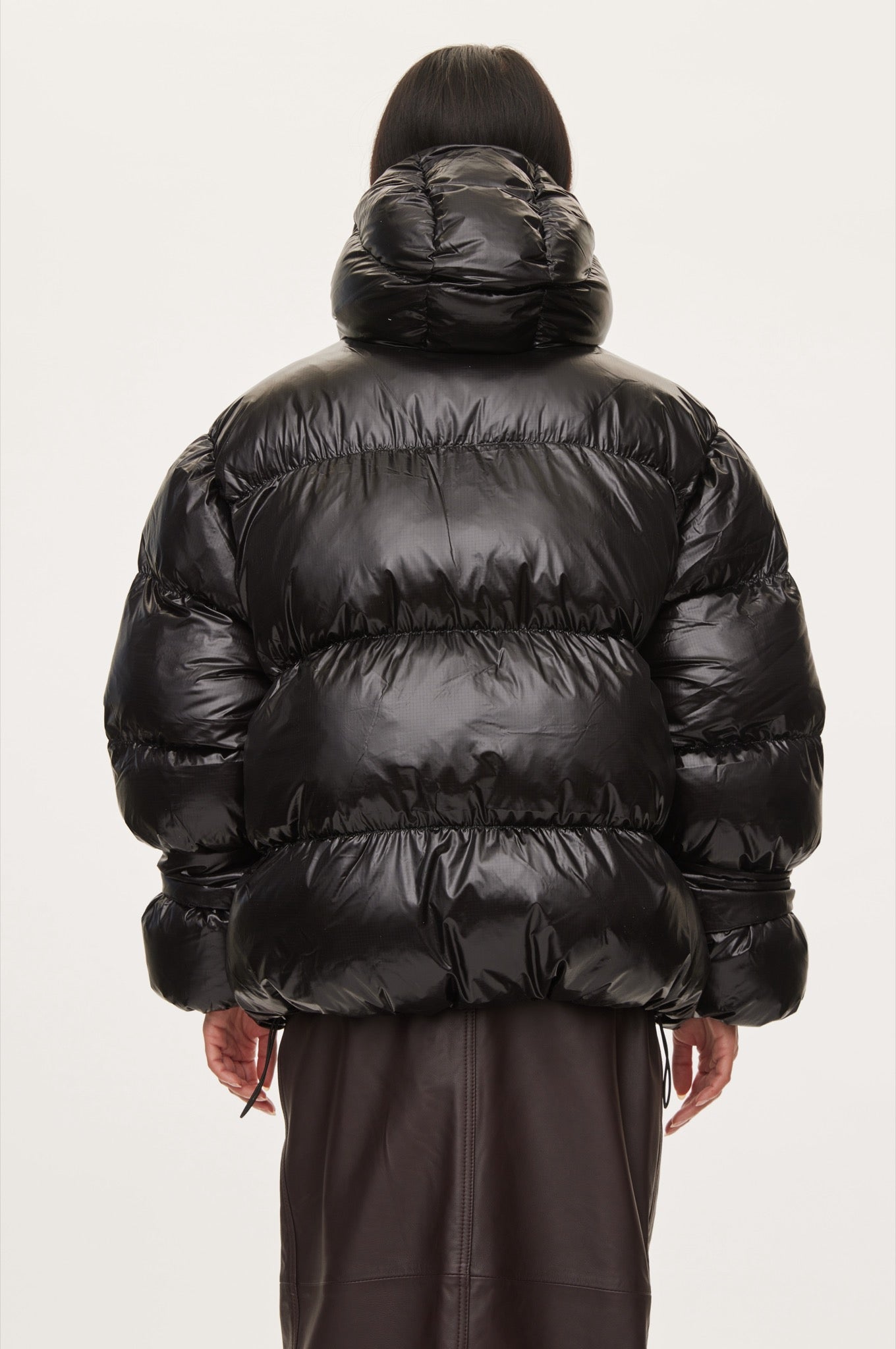 Oval Square Active Hood Jacket COATS 8001 Black