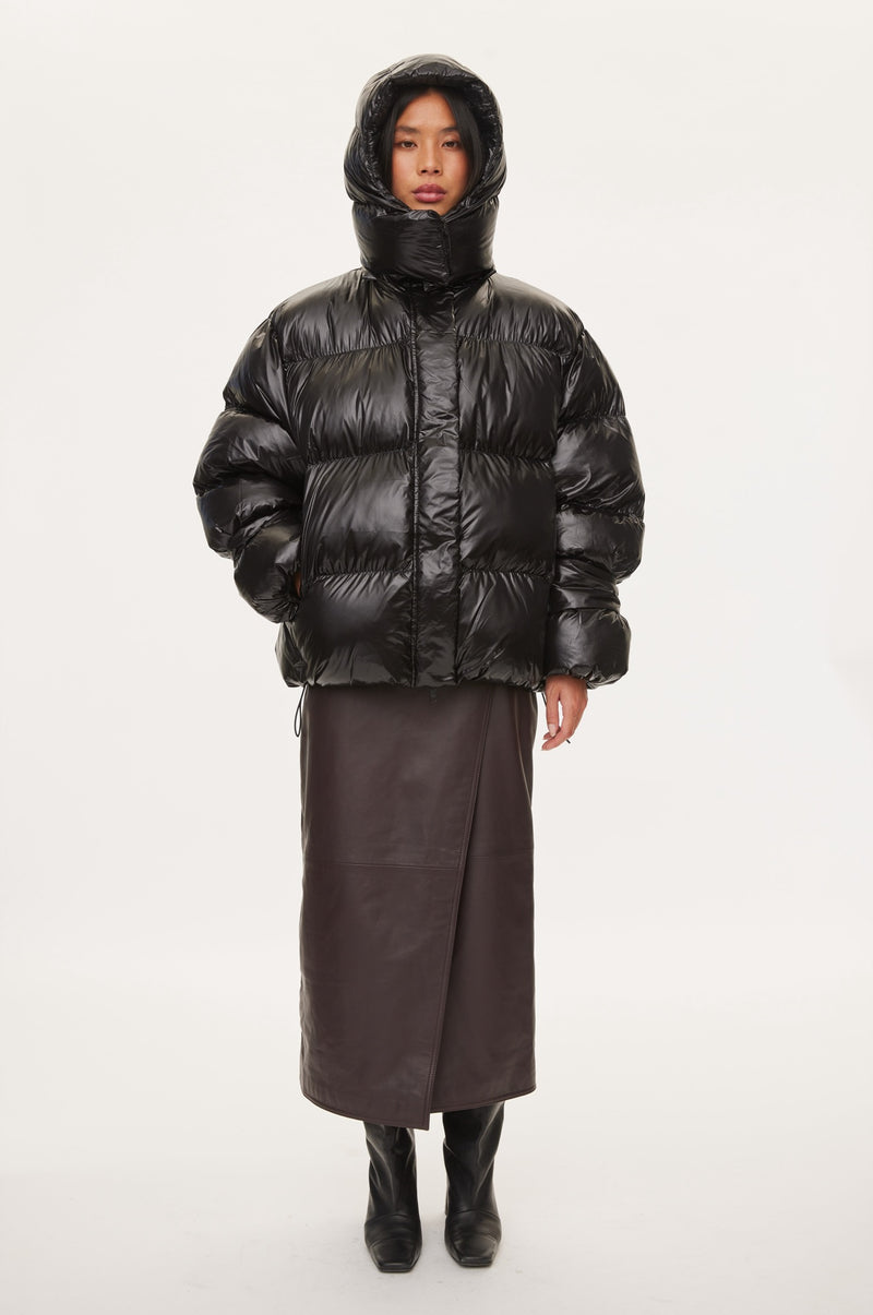 Oval Square Active Hood Jacket COATS 8001 Black
