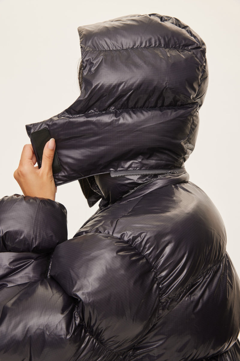 Oval Square Active Hood Jacket COATS 8013 Black Pearl