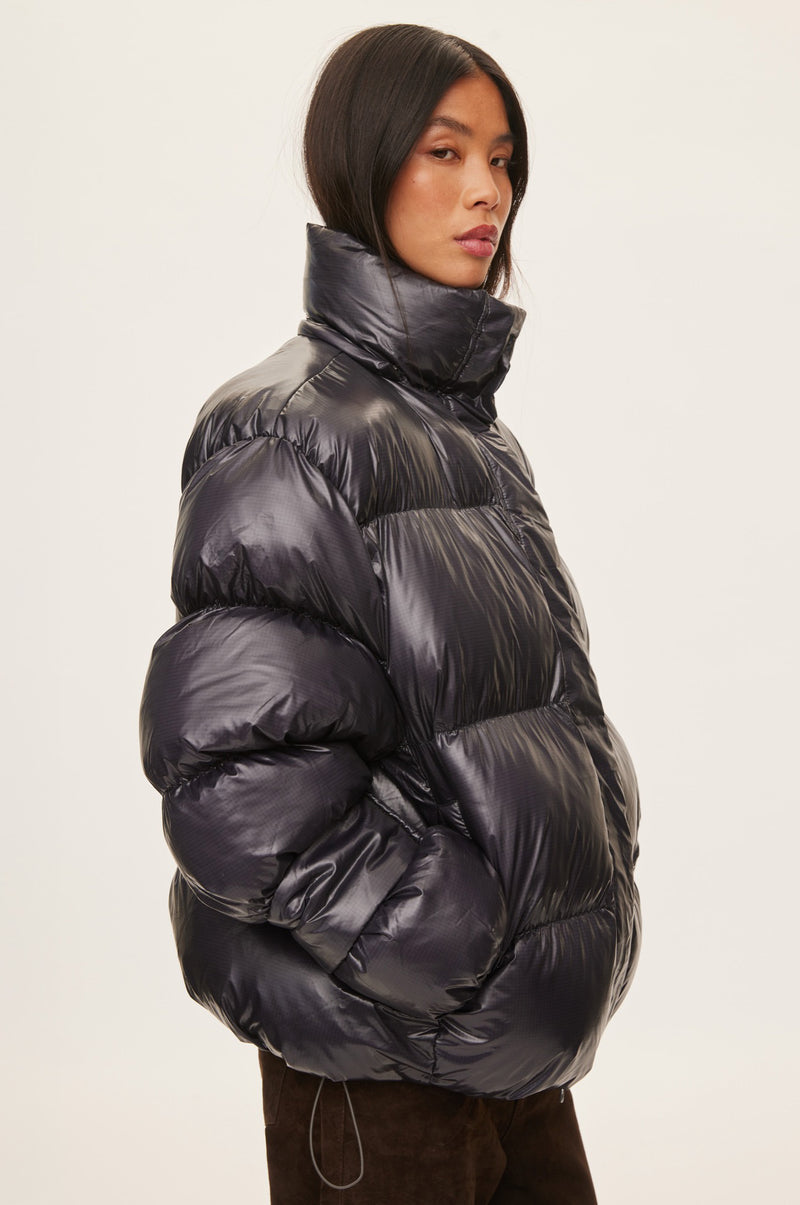 Oval Square Active Hood Jacket COATS 8013 Black Pearl