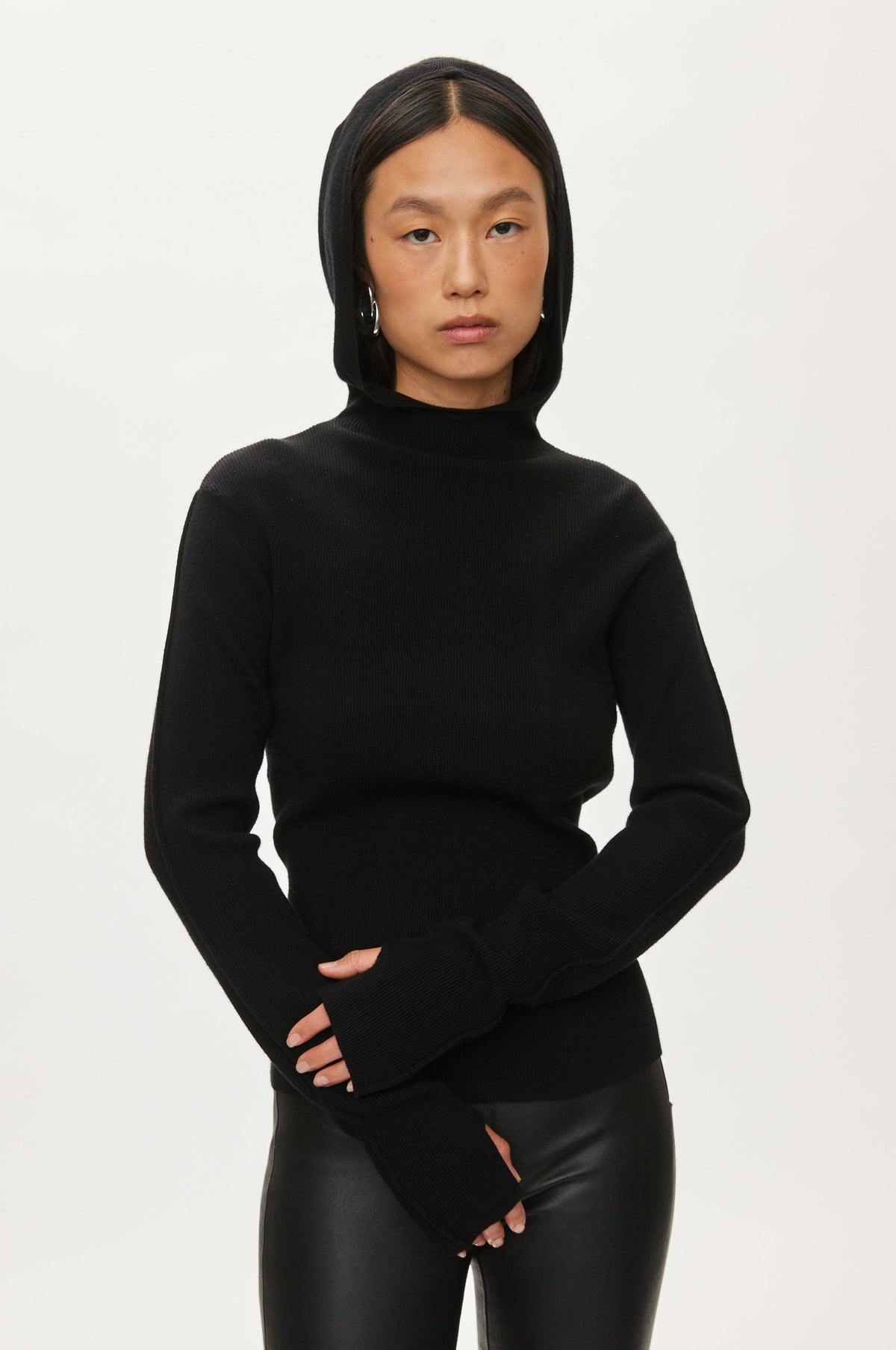 Oval Square Alanis Detail Hood KNITS Black