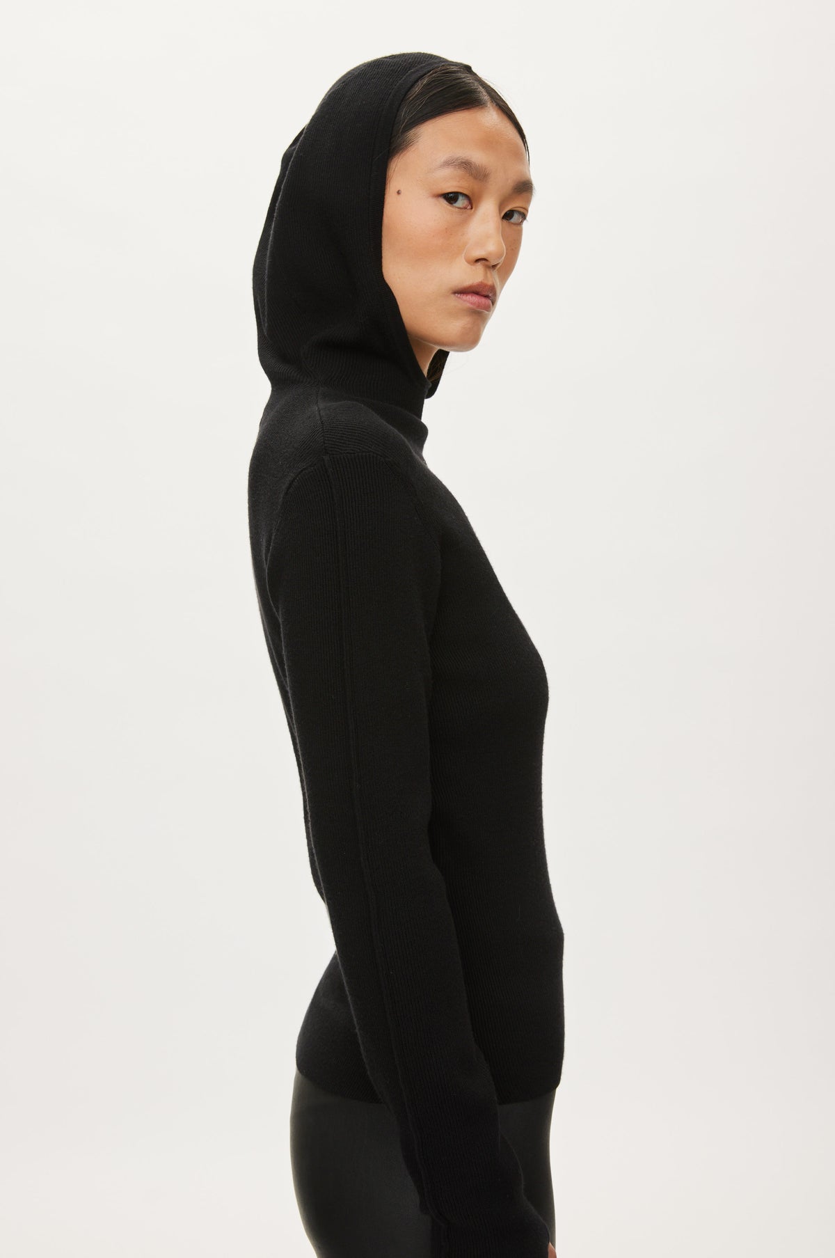 Oval Square Alanis Detail Hood KNITS Black