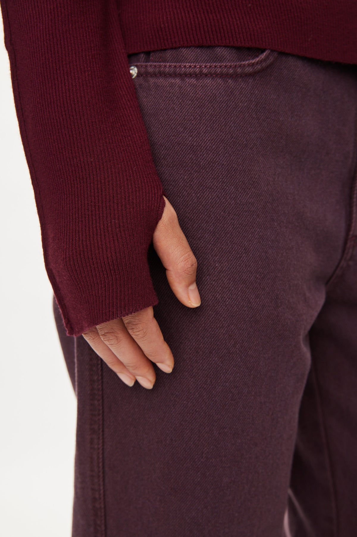 Oval Square Alanis Detail Hood KNITS Burgundy