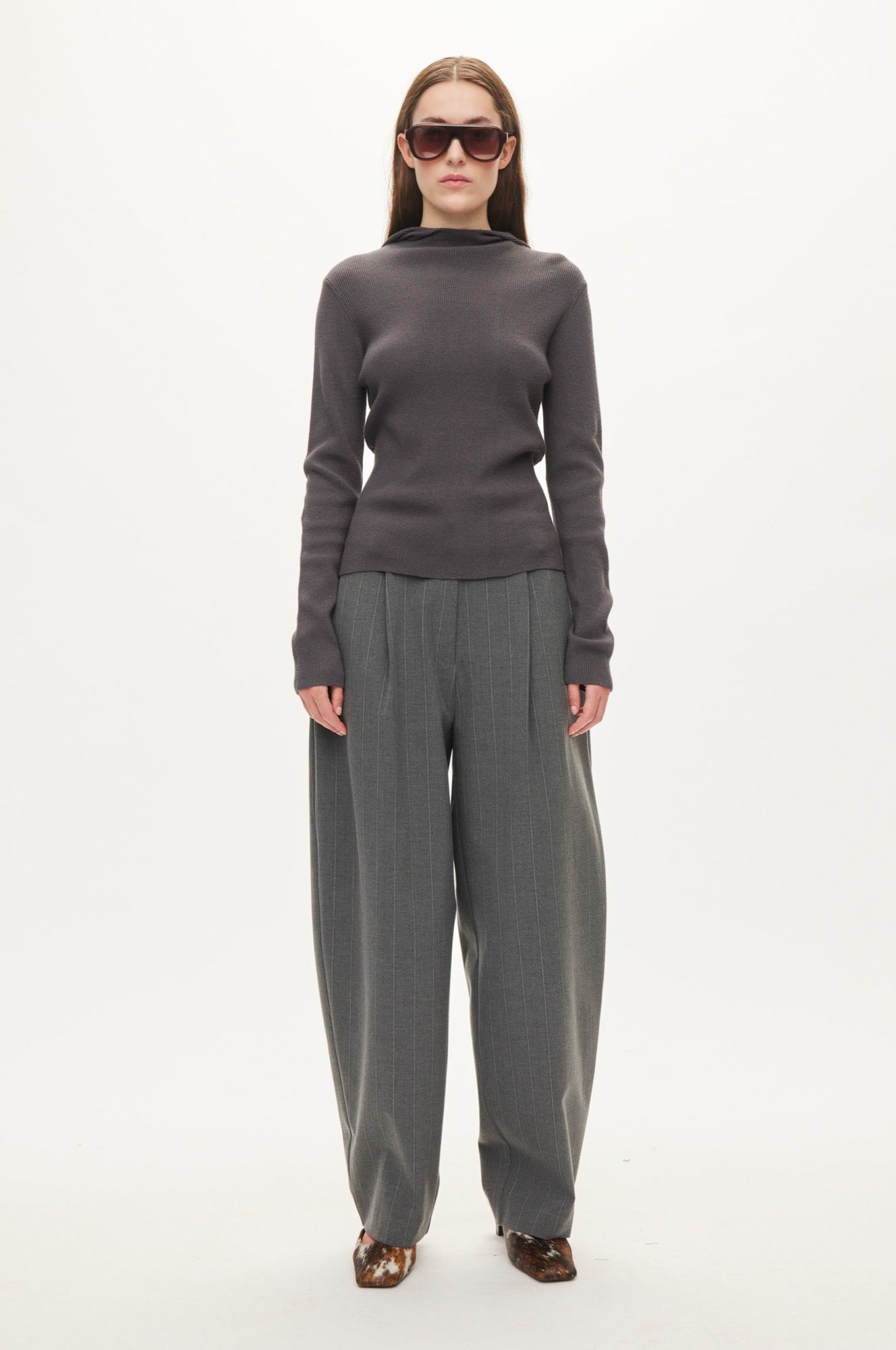 Oval Square Alanis Hood Knit KNITS Dark Grey