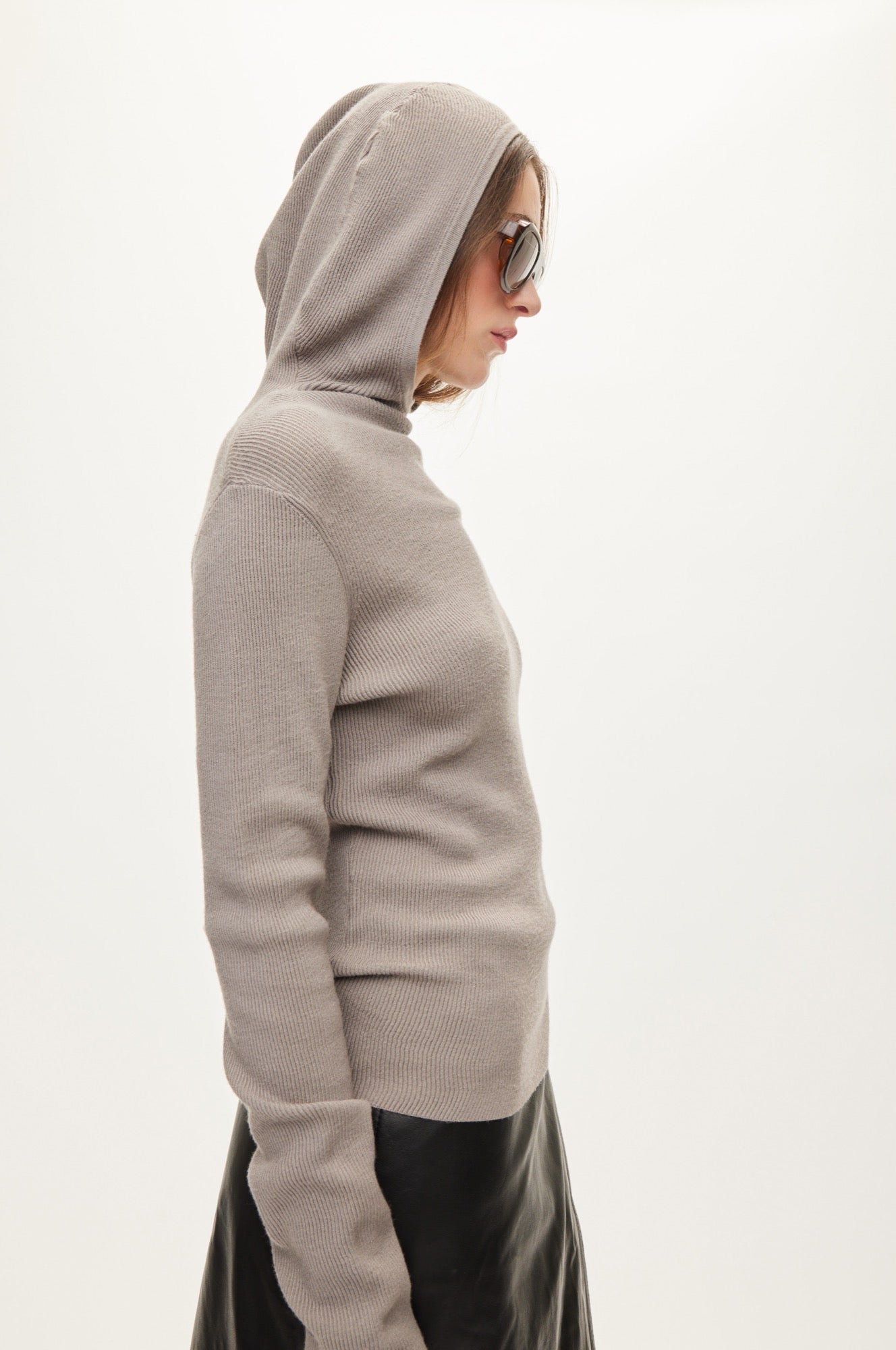 Oval Square Alanis Hood Knit KNITS Mouse
