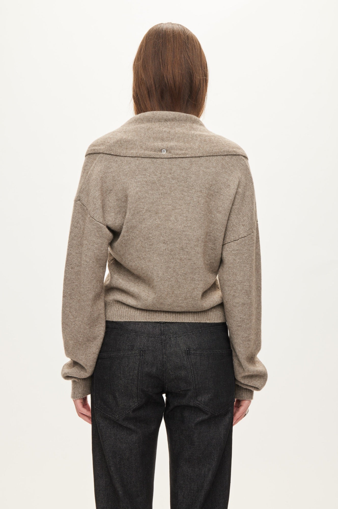 Oval Square Alvin V-neck Jumper KNITS Coca Mocha
