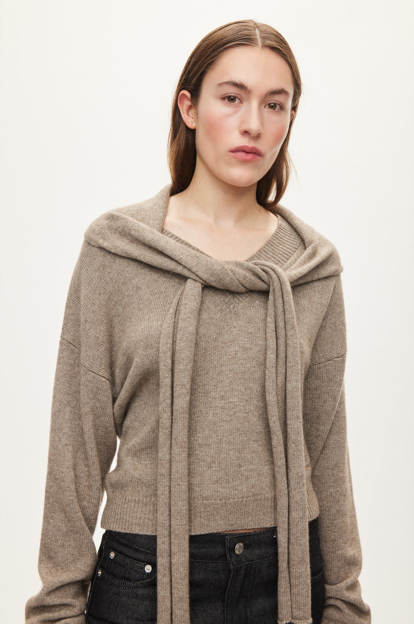 Oval Square Alvin V-neck Jumper KNITS Coca Mocha