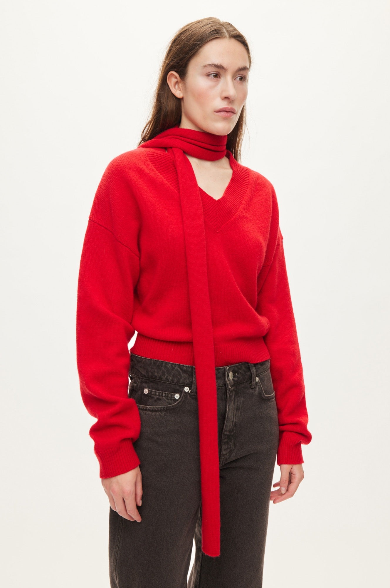 Oval Square Alvin V-neck Jumper KNITS Red
