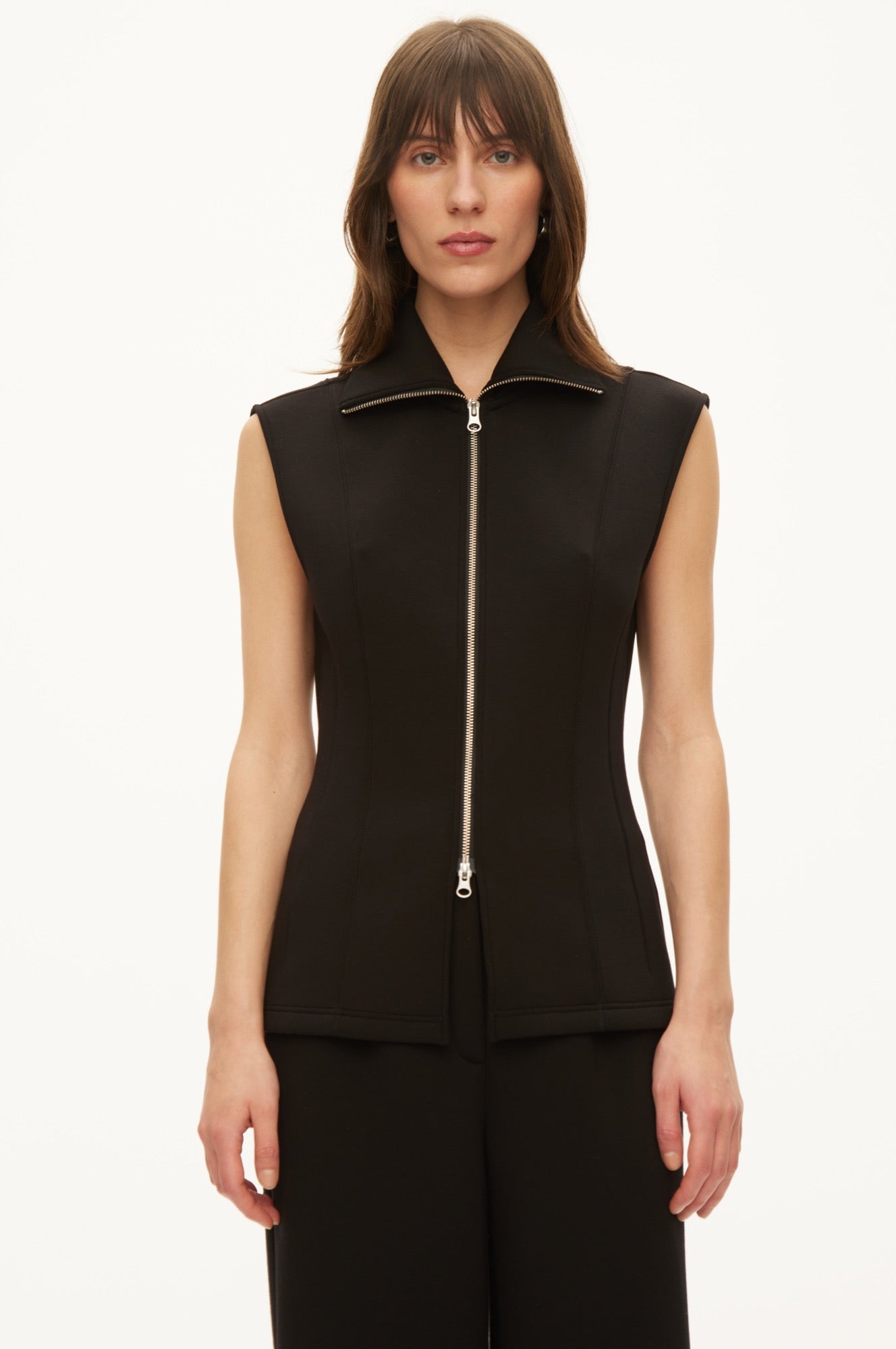 Oval Square Baba zip vest VESTS Black