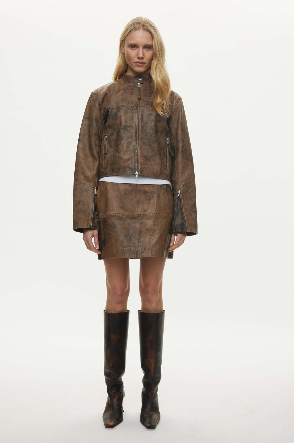 Bee Leather Jacket – oval square