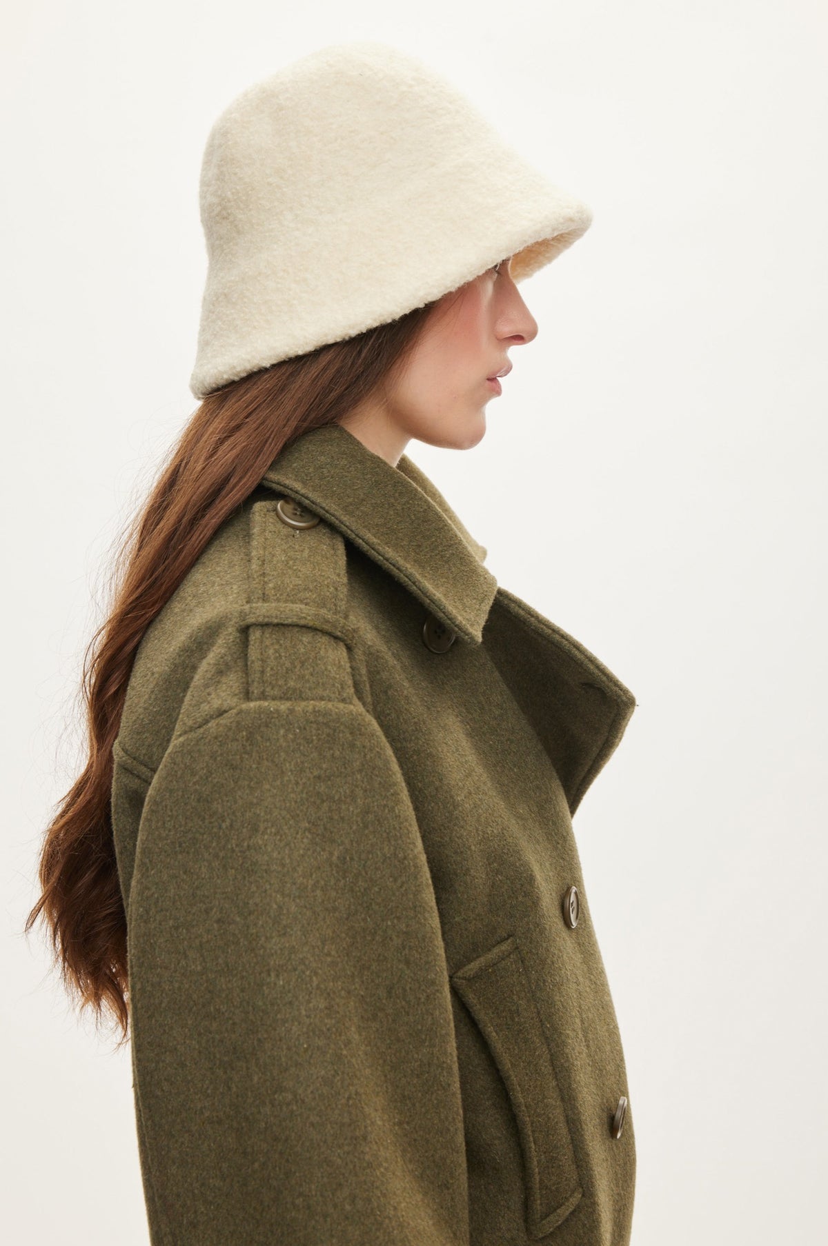 Oval Square Bell Hat ACCESS Off White