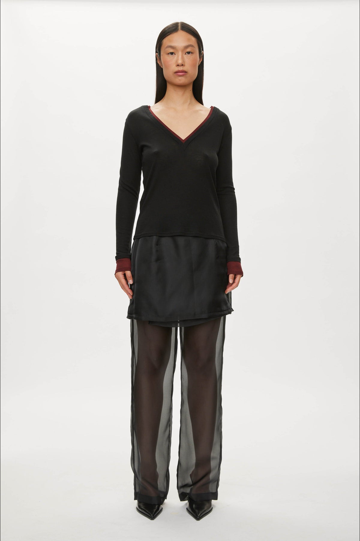Oval Square Bibi Deep-V Blouse BLOUSES Black