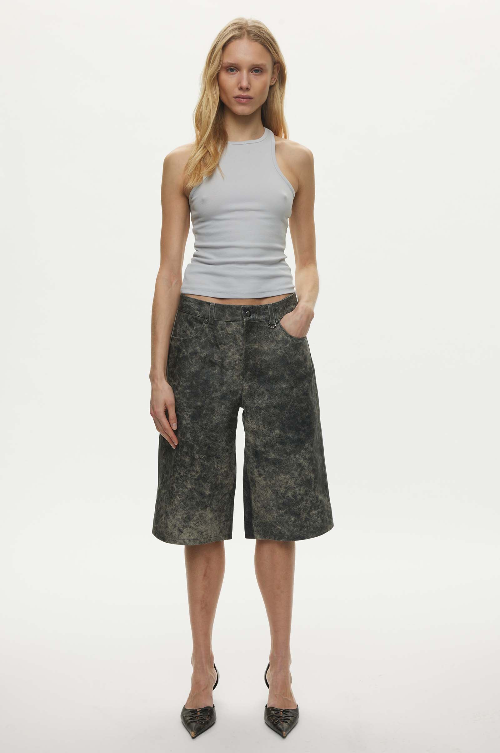 Oval Square Bold Leather Shorts SHORTS 7019 Dark Grey Washed