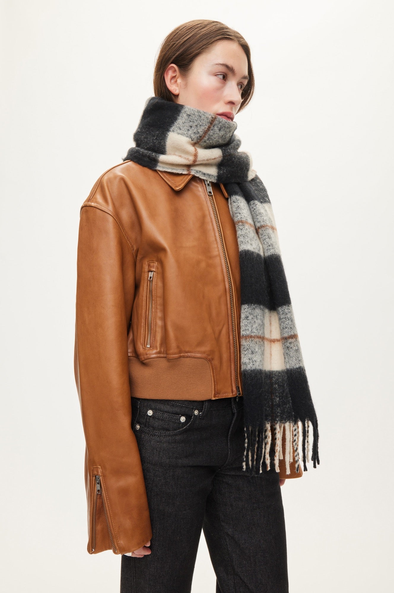 Oval Square Check Scarf SCARFS Black/Off White