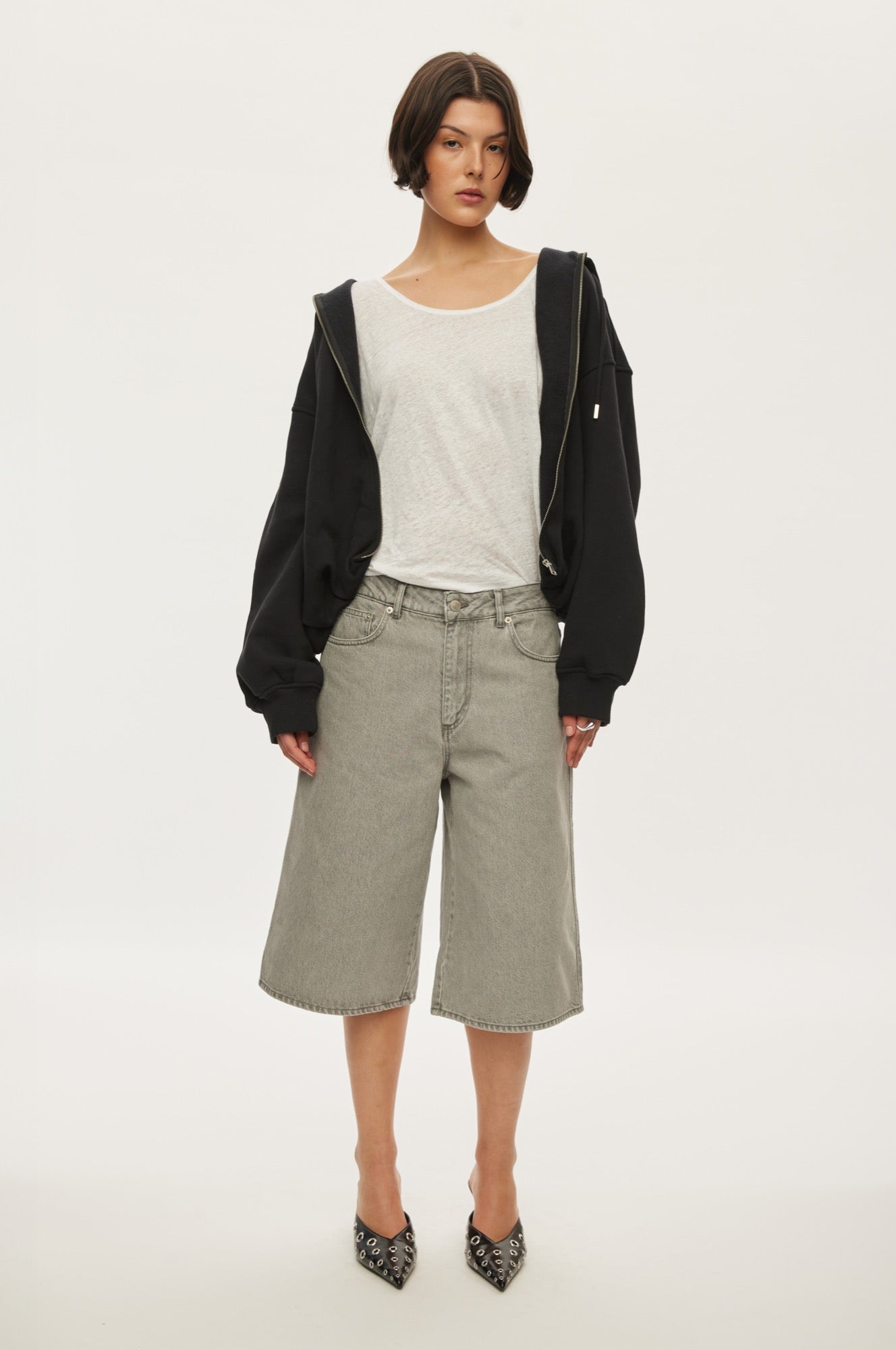 Oval Square City Denim Shorts 0113 SHORTS 7020 0113 Lt Grey Wash