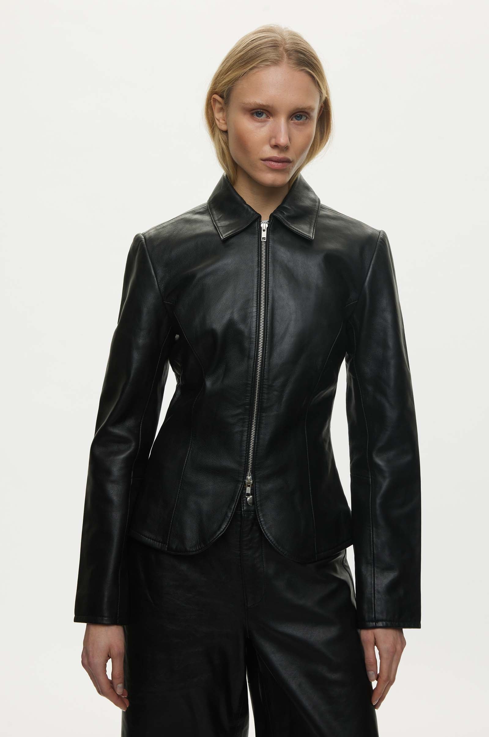 Oval Square Deep Leather Blazer BLAZERS 8001 Black