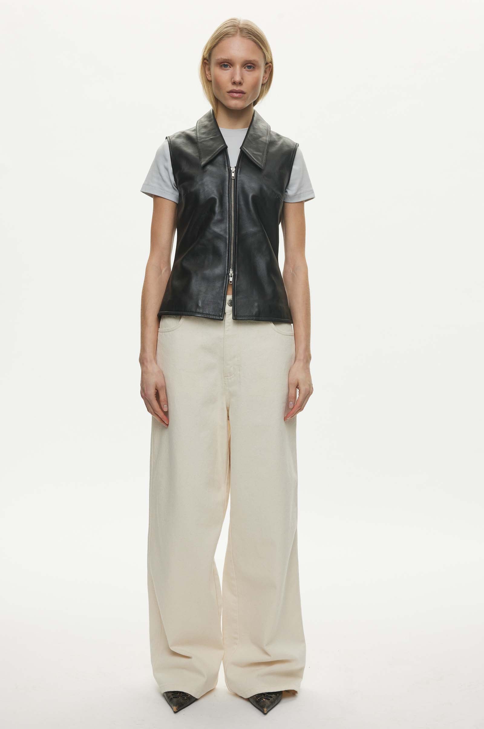 Oval Square Deep Leather Vest TOP 8001 Black