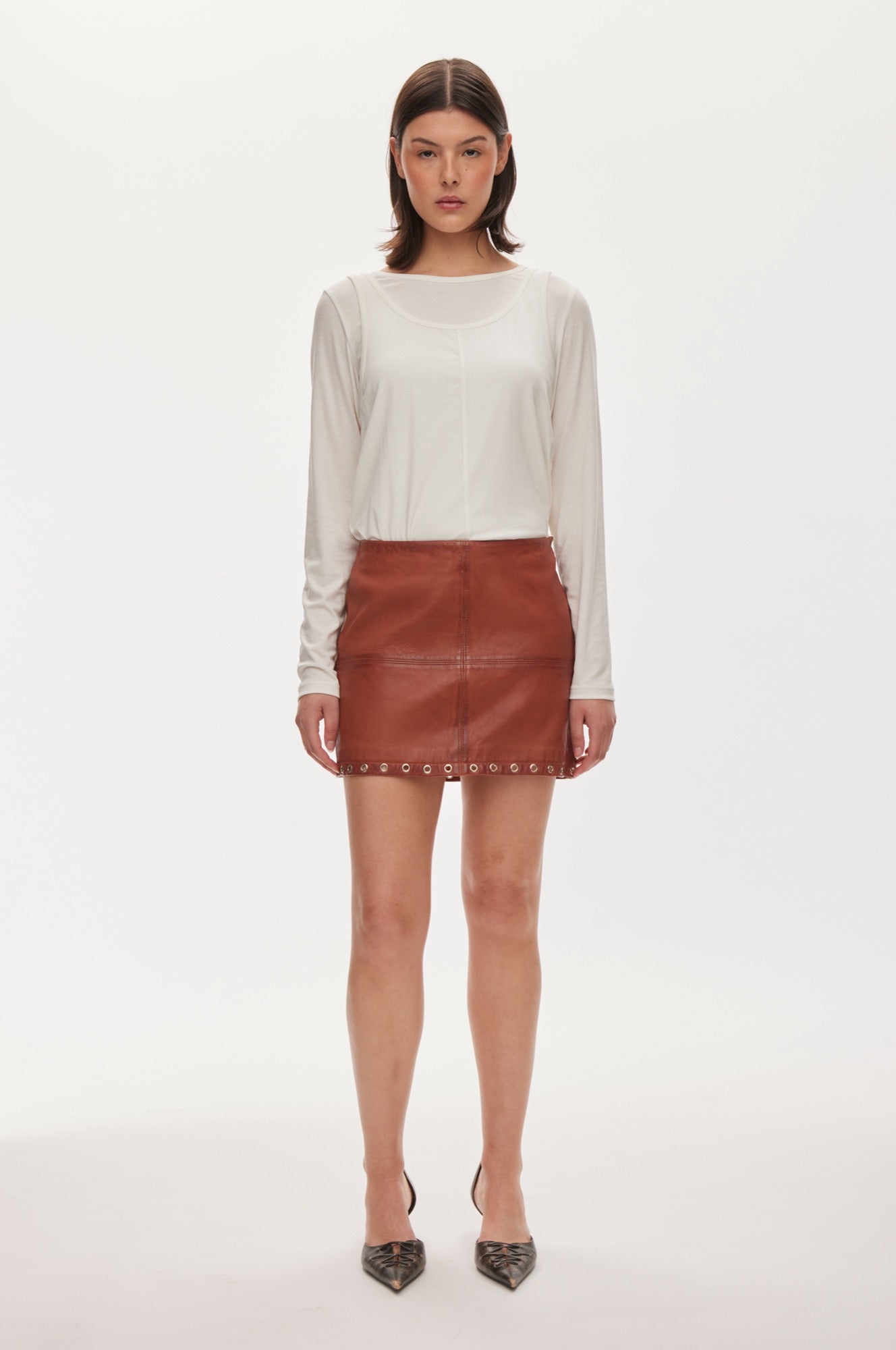 Oval Square Eye leather skirt SKIRTS Worn warm brown