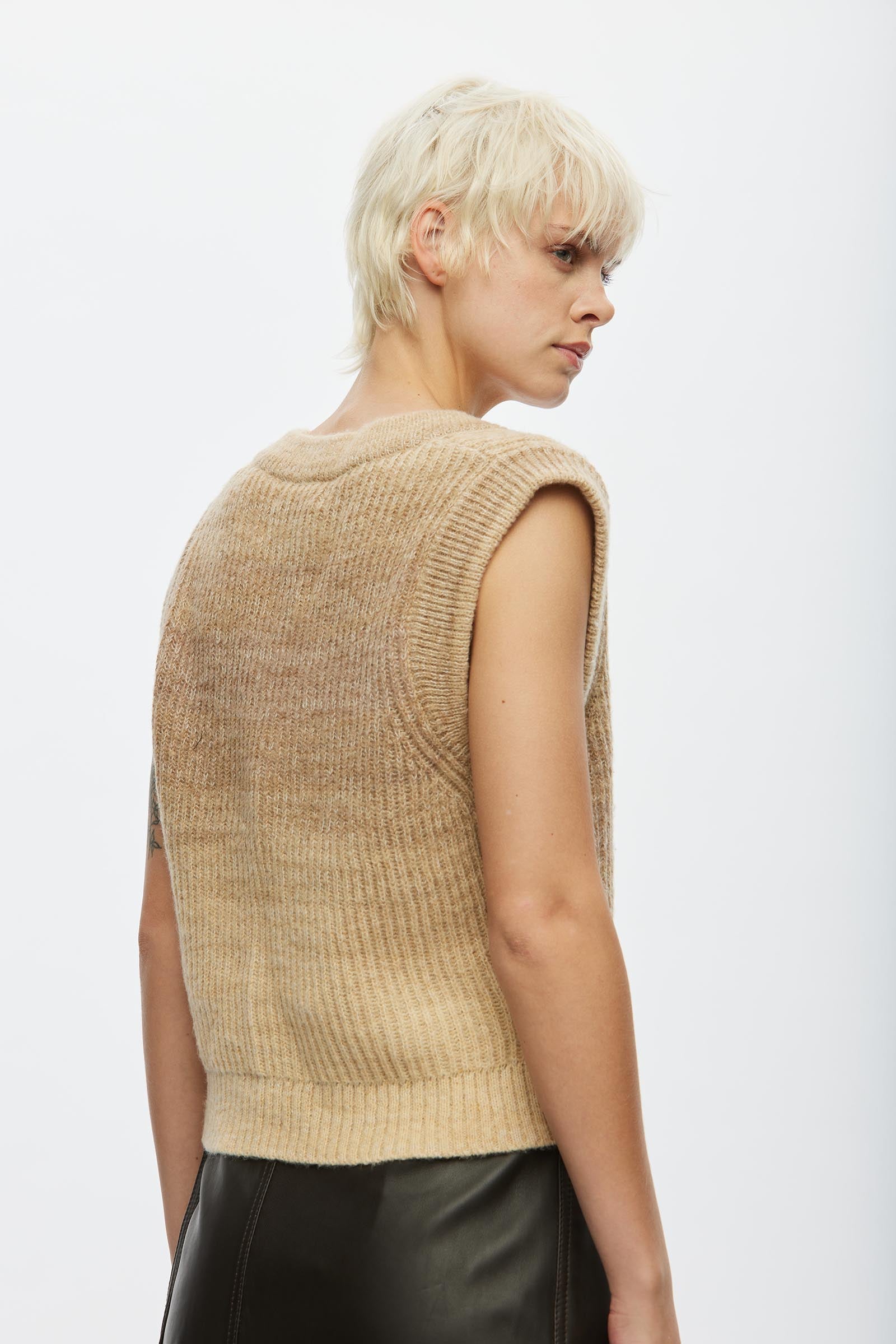 Oval Square Fall Knit Vest KNITS 6005 Travertine