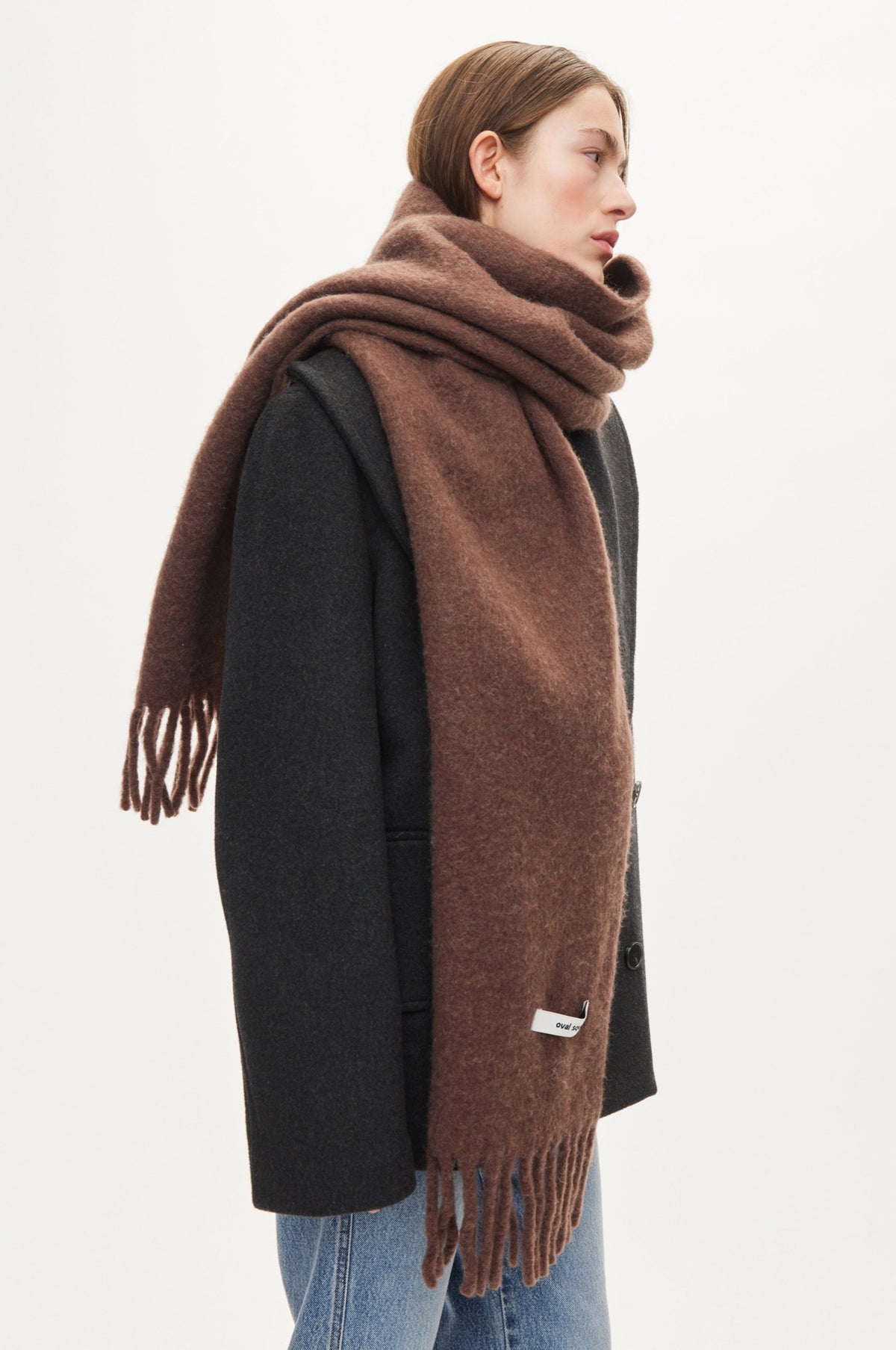 Oval Square Hero scarf ACCESS Brown