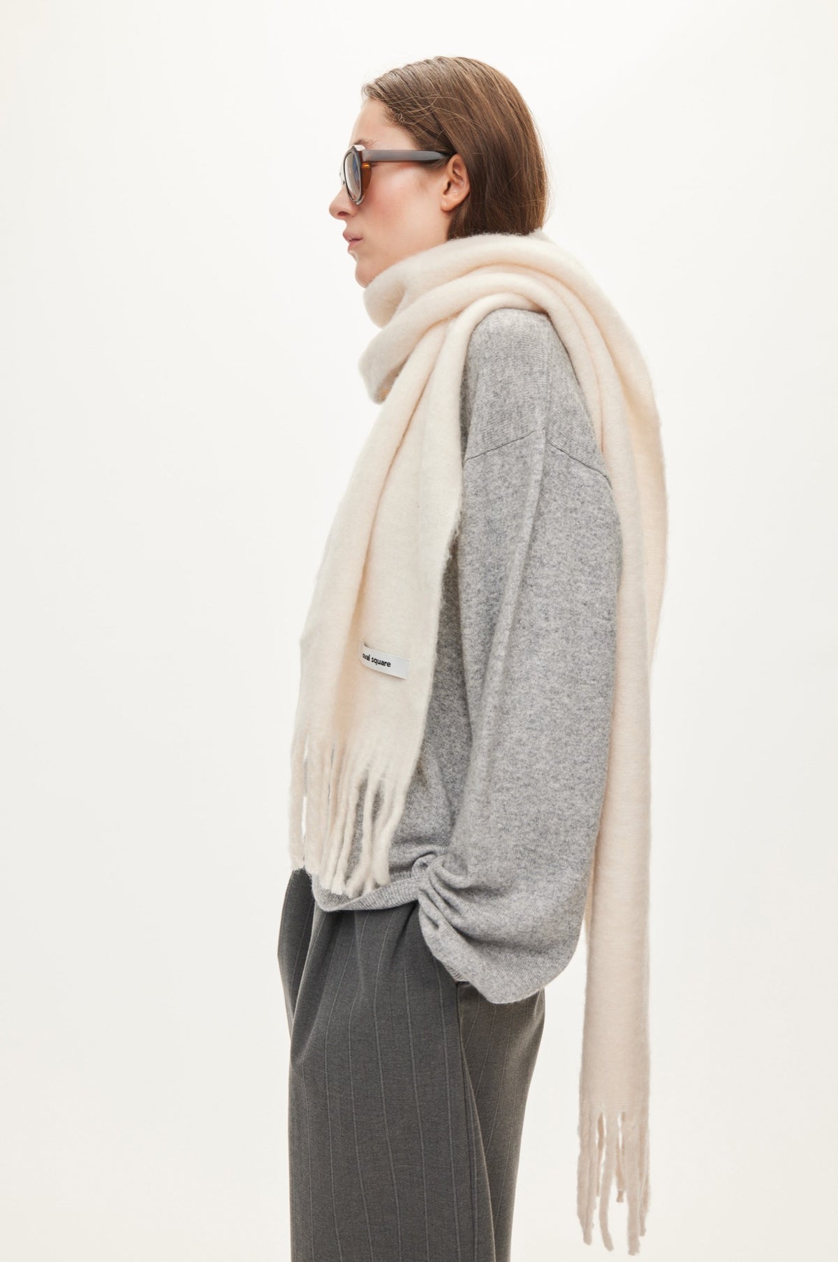 Oval Square Hero scarf ACCESS Off White
