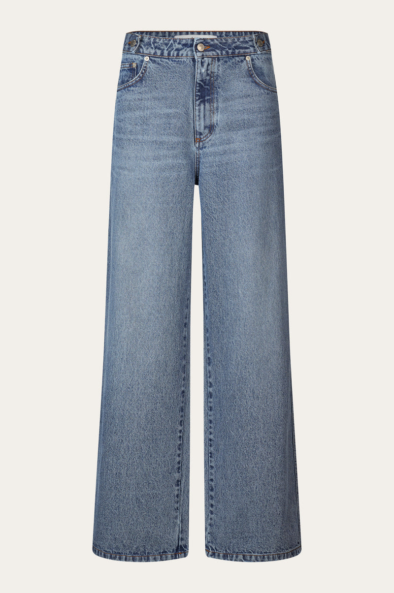Oval Square Icon jeans JEANS 5022 0105 Light Blue Wash