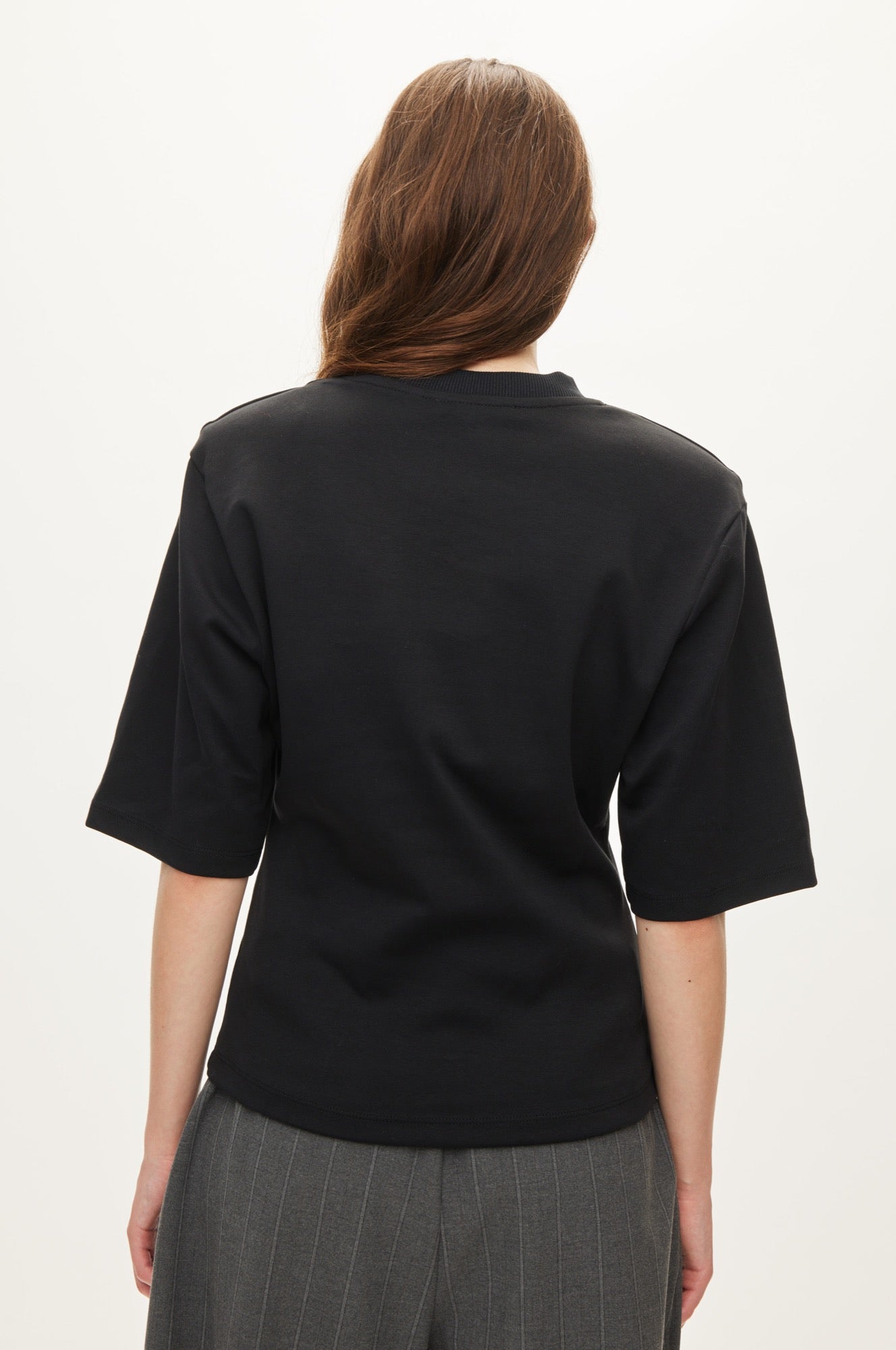 Oval Square Lana Tee TEE 8001 Black