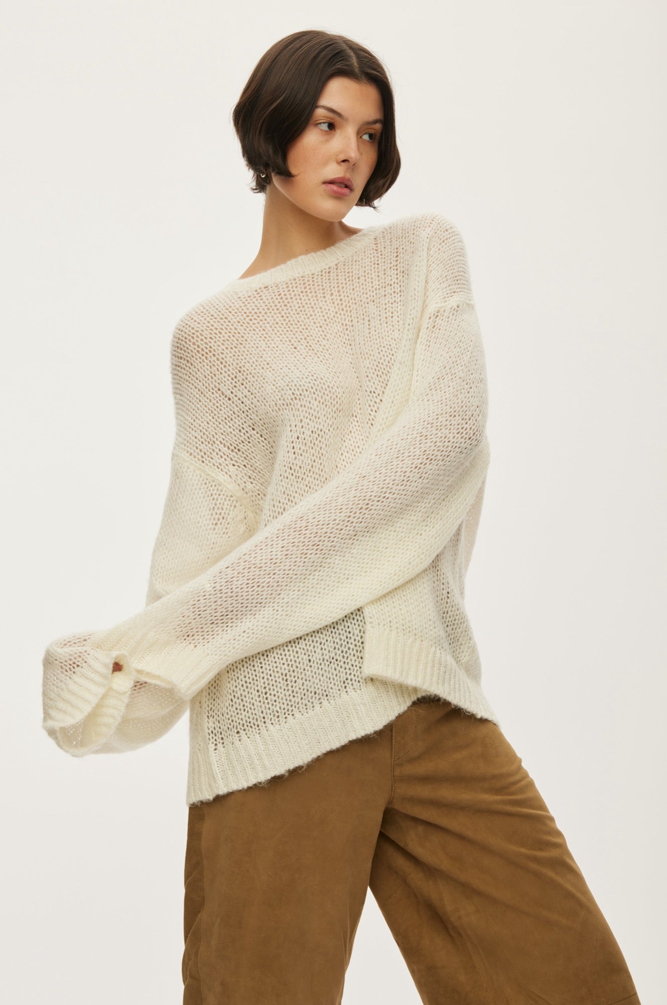 Oval Square Light Oversized Knit KNITS 1001 White