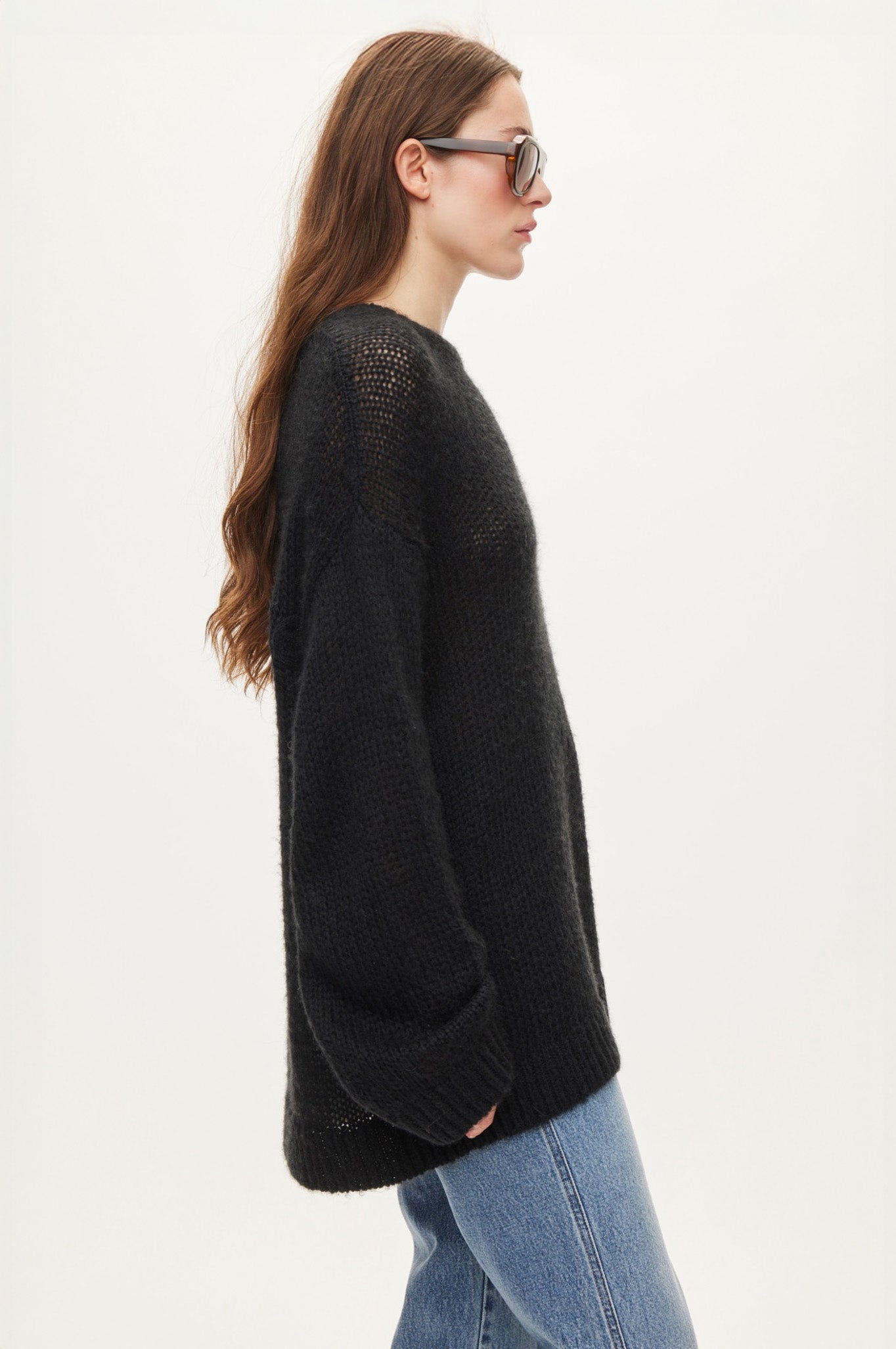 Oval Square Light Oversized Knit KNITS Black