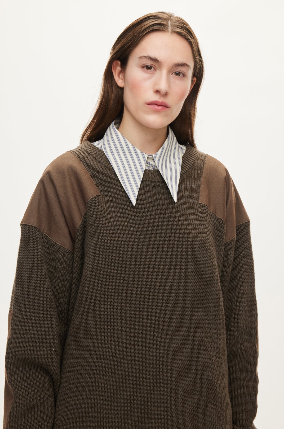 Oval Square Patch Knit KNITS Dark Olive