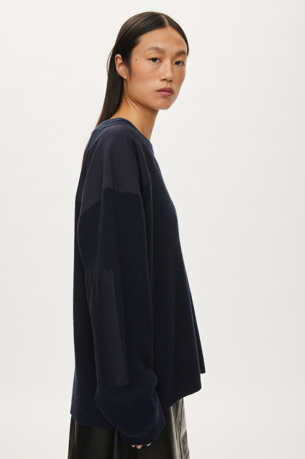 Oval Square Patch Knit KNITS Navy