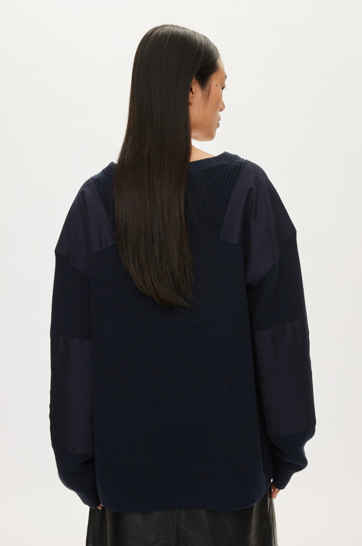 Oval Square Patch Knit KNITS Navy