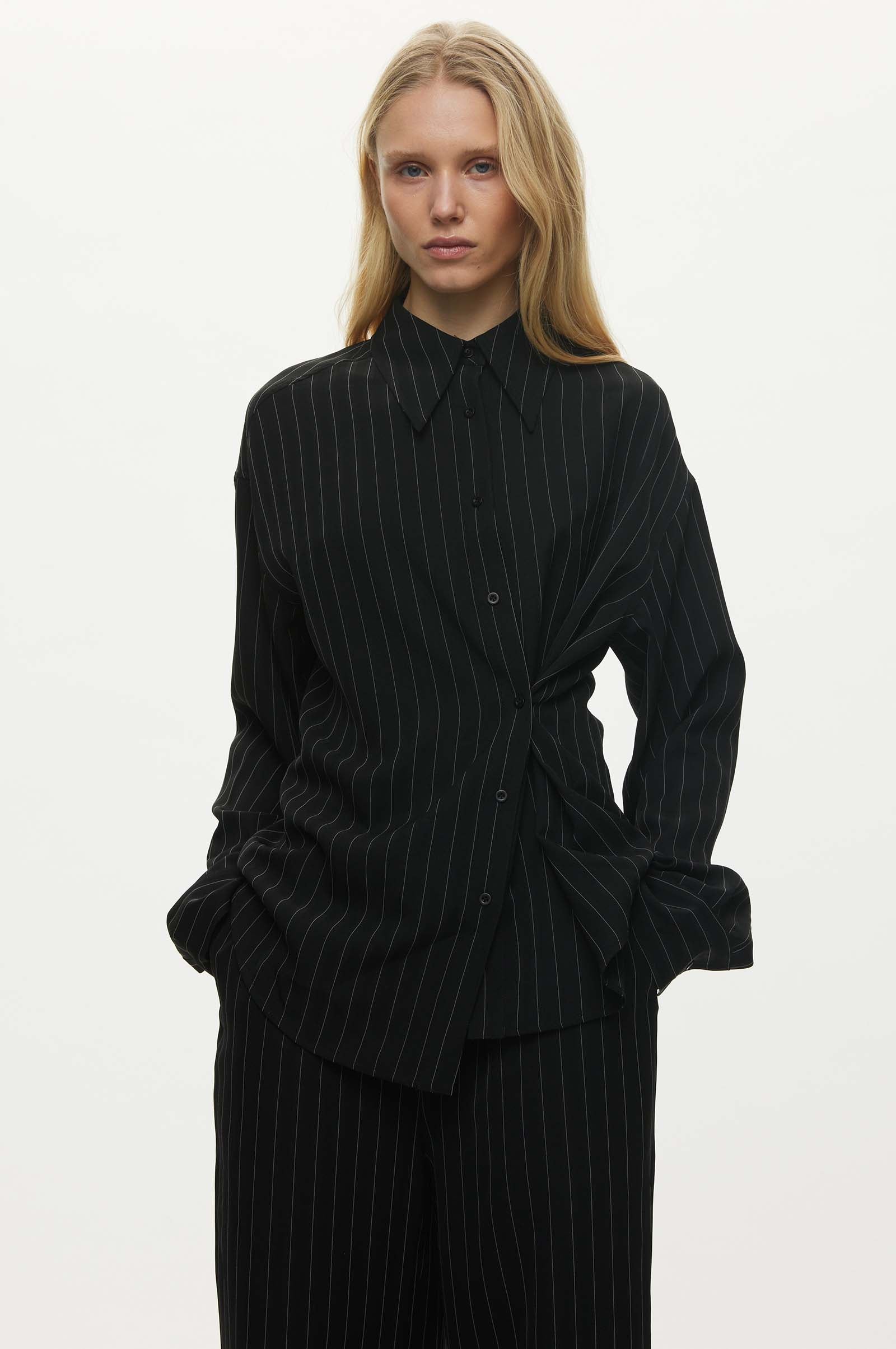 Oval Square Serena Shirt SHIRTS 9040 Black Pinstripe