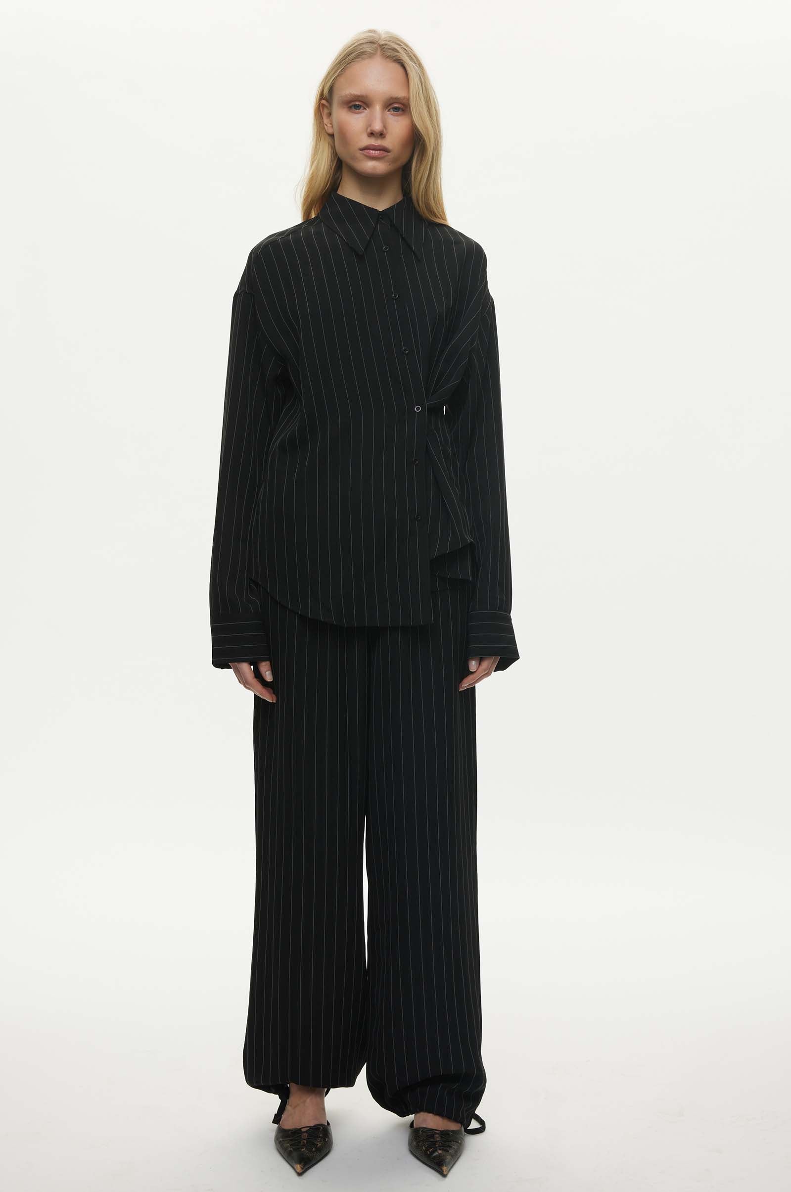 Oval Square Serena Shirt SHIRTS 9040 Black Pinstripe