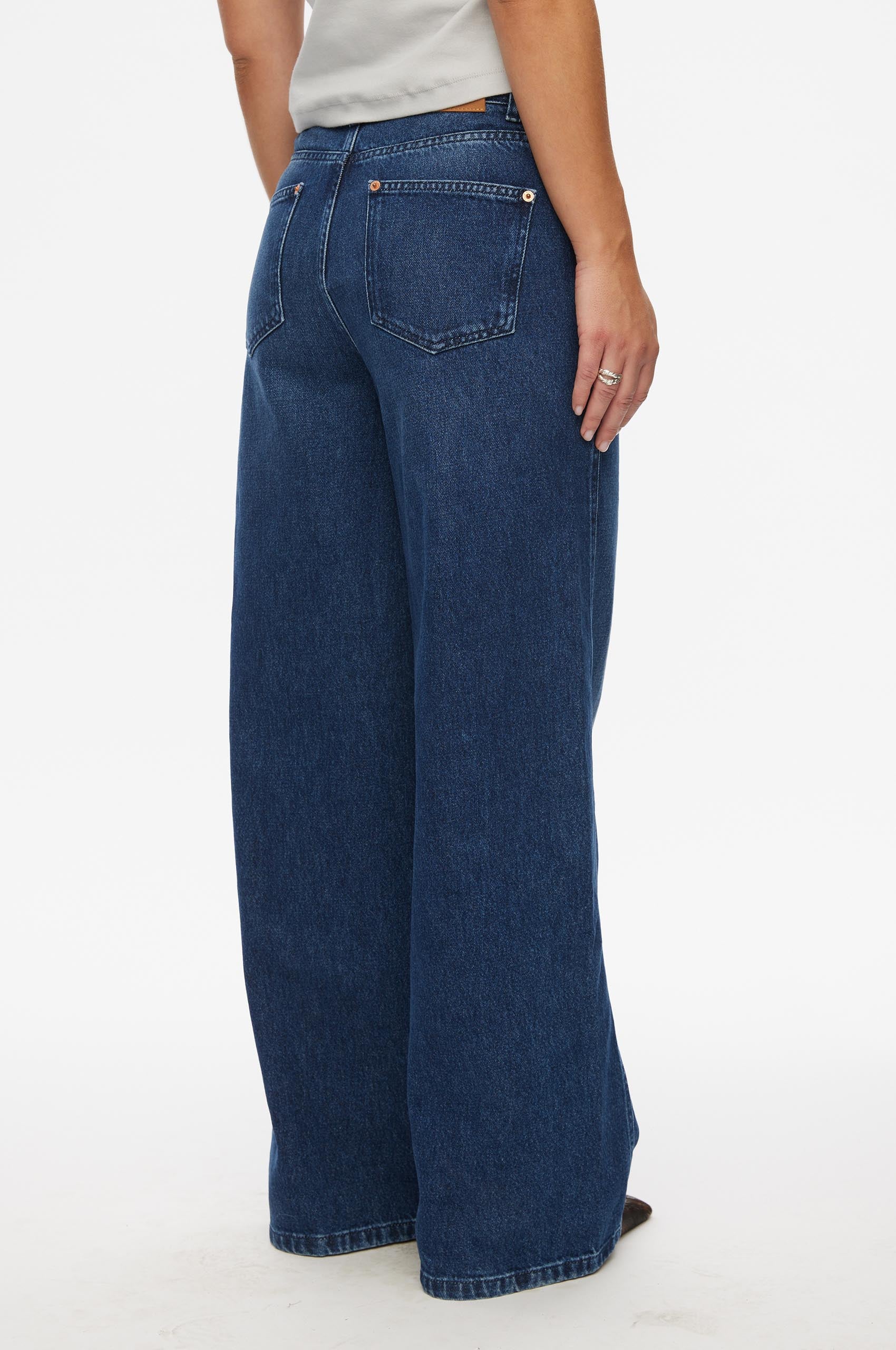 Stereo Jeans 0102 – oval square