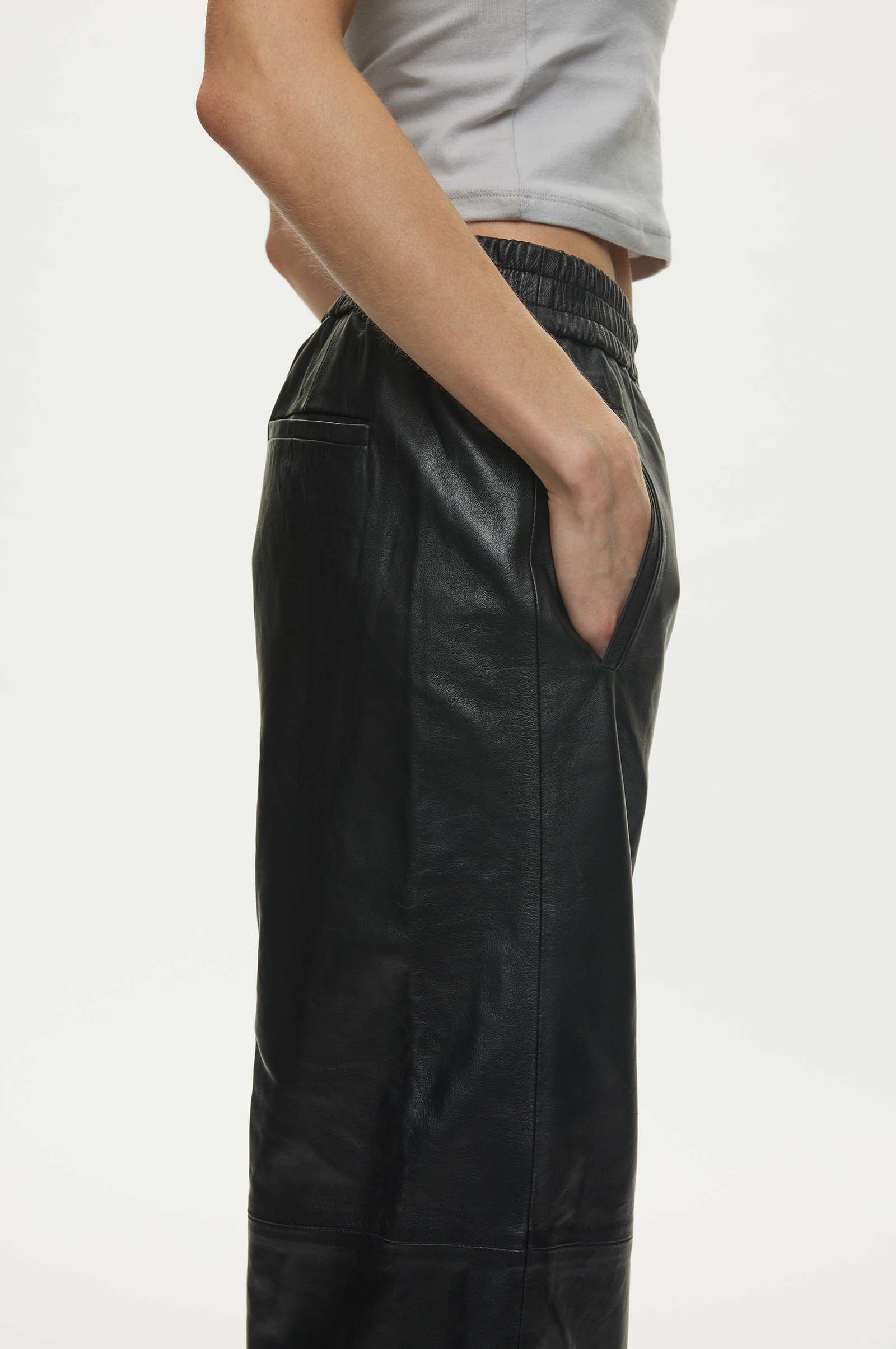 Oval Square Tempo Leather Pants TROUSERS 8001 Black