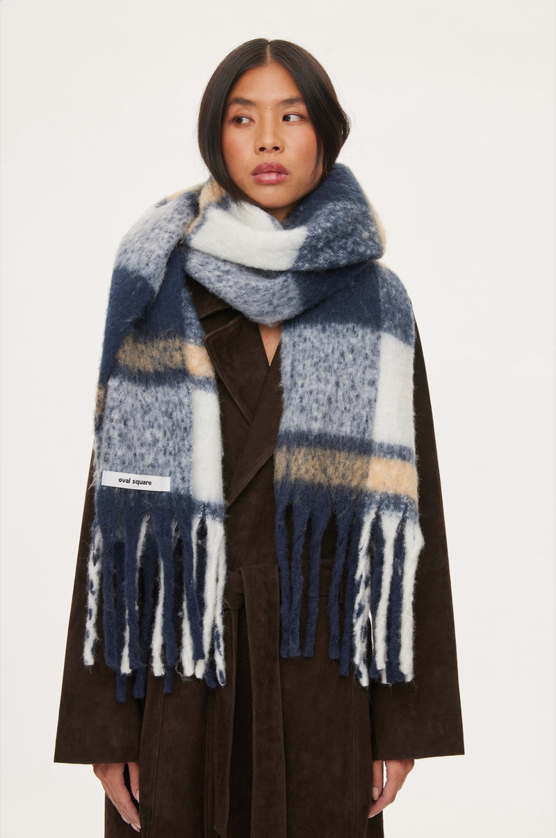 Oval Square Warm Scarf ACCESS 5040 Navy Checks